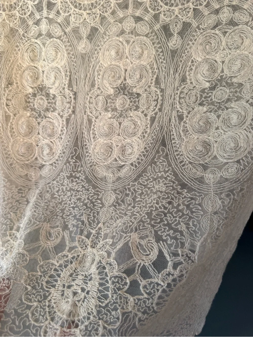 Zara Ivory Lace pearl neck Top sz small